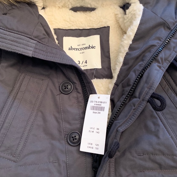 Boys winter jacket - Picture 2 of 4